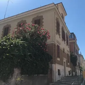 ** ホテル ロディ イタリア