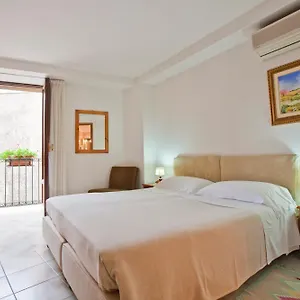 Moderno Hotel